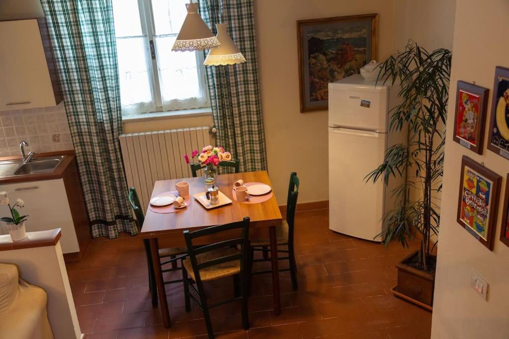 Ferienwohnung Casa La Lilla Cascina Exterior foto